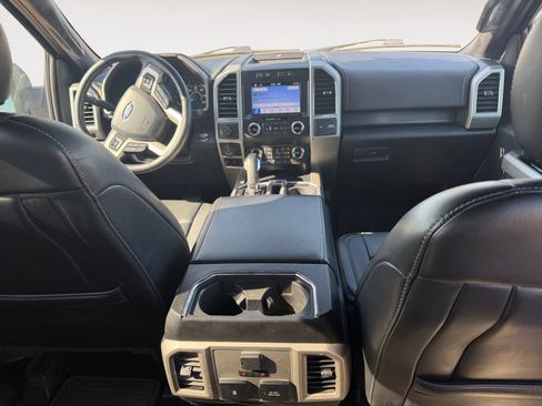 Used 2019 Ford F150 Lariat w/ Equipment Group 502A Luxury AWD/4WD image 10