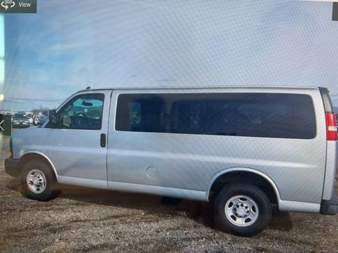 Used 2016 Chevrolet Express 2500 LS image 13