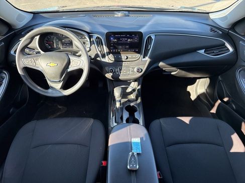 Used 2024 Chevrolet Malibu LT image 15