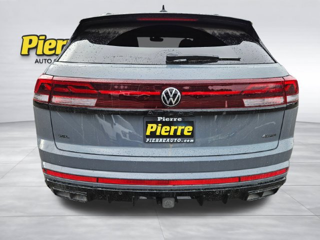 Used 2025 Volkswagen Atlas Cross Sport SEL R-Line AWD/4WD image 5
