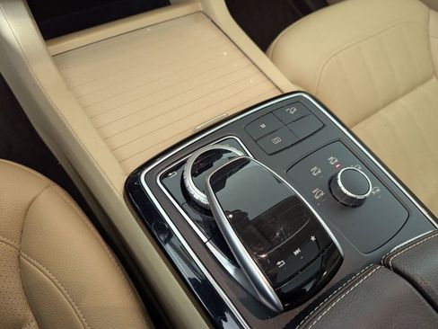 Used 2017 Mercedes-Benz GLE 350 4MATIC image 10