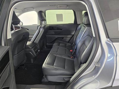 New 2026 Lincoln Nautilus Premier w/ Jet Appearance Package image 9