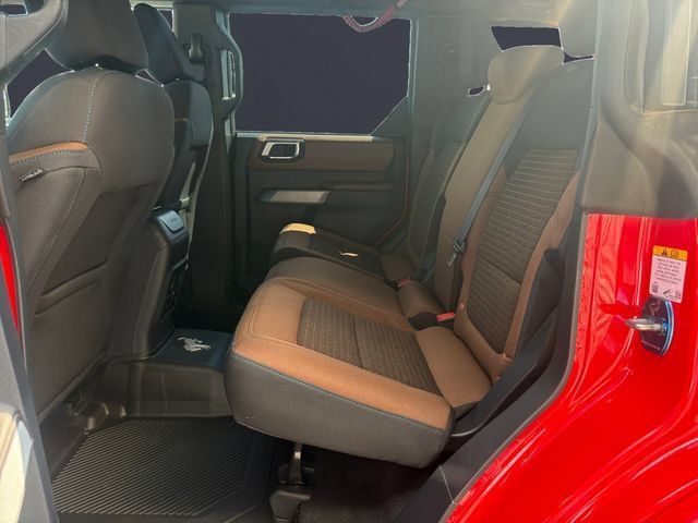 Used 2022 Ford Bronco Outer Banks AWD/4WD image 13