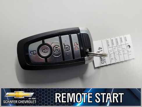 Used 2021 Ford Edge Titanium image 13