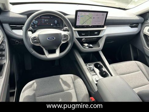 New 2026 Ford Explorer Active image 22