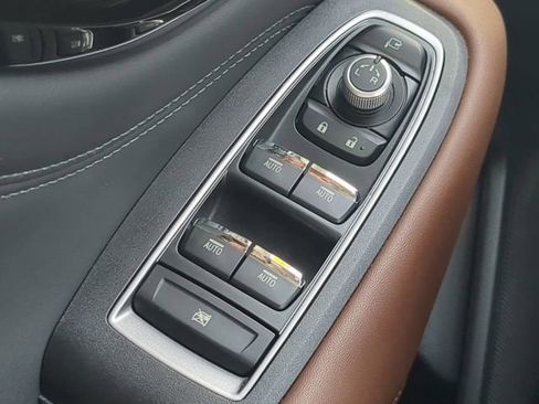 Used 2022 Subaru Outback Touring image 23