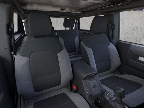 New 2025 Ford Bronco Base image 10