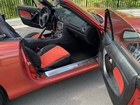 Used 2004 MAZDA MX-5 Miata MAZDASPEED RWD image 24