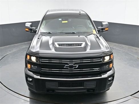 Used 2019 Chevrolet Silverado 2500 LTZ w/ Duramax Plus Package image 34