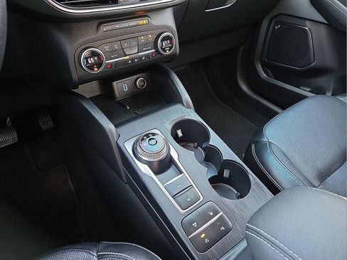 Certified 2020 Ford Escape Titanium image 25