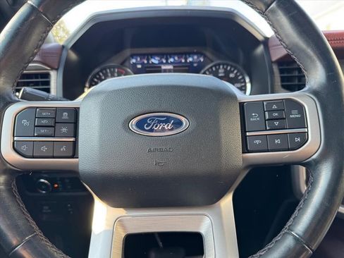 Used 2022 Ford Expedition Limited AWD/4WD image 19