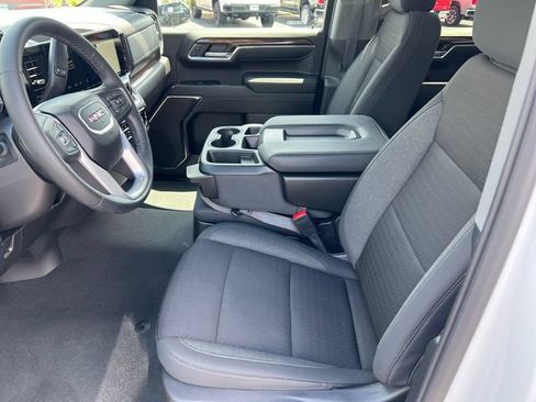 Certified 2024 GMC Sierra 1500 Elevation AWD/4WD image 9