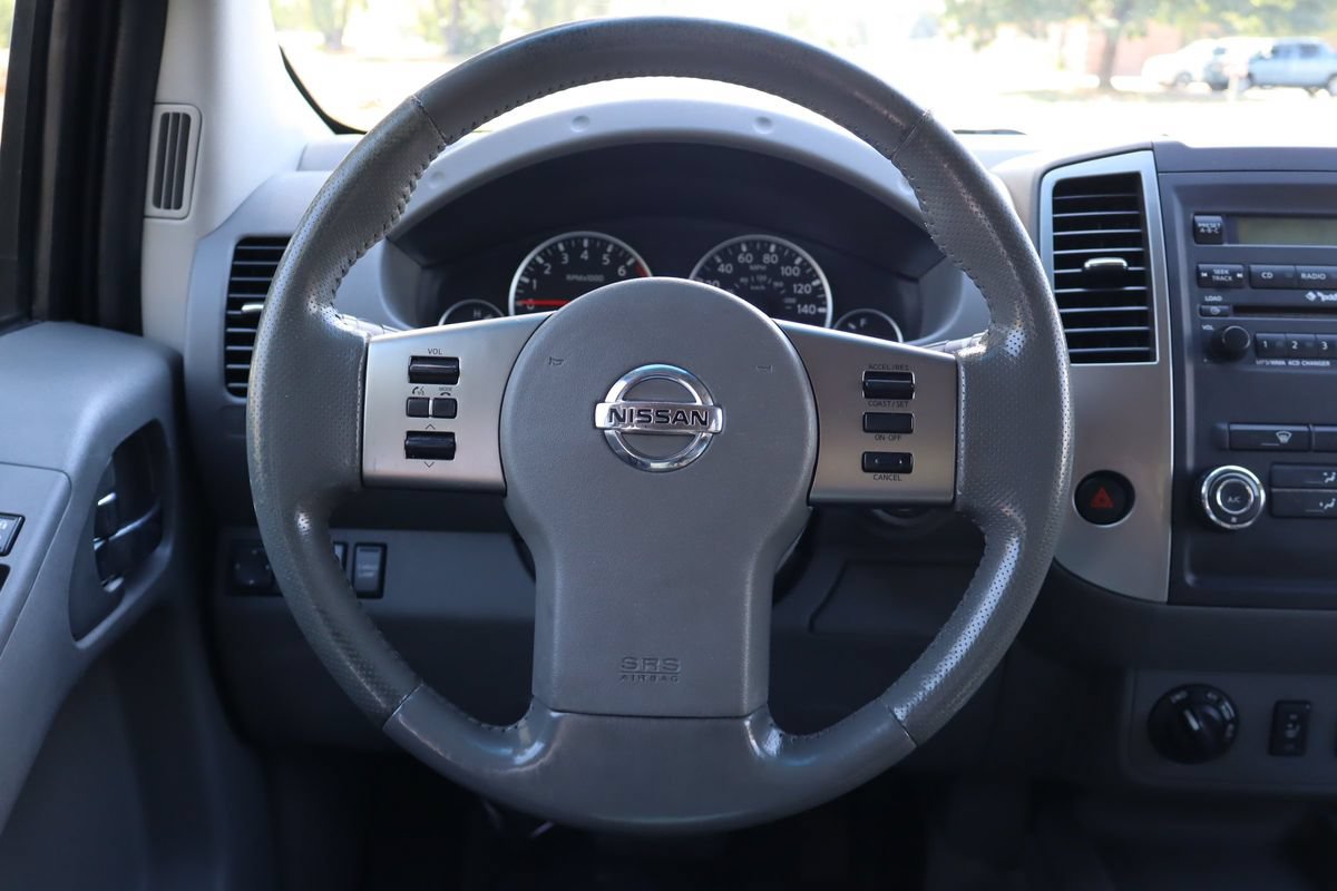 Used 2009 Nissan Frontier LE w/ LE Value Truck Pkg AWD/4WD image 18