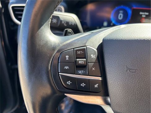 Used 2020 Ford Explorer Platinum w/ Premium Technology Package image 28