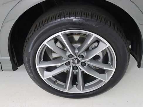 Certified 2023 Audi Q3 2.0T Premium Plus w/ Premium Plus Package AWD/4WD image 9