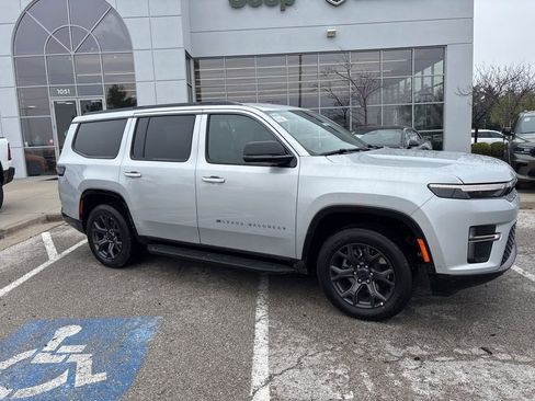 New 2026 Jeep Grand Wagoneer Limited AWD/4WD image 36