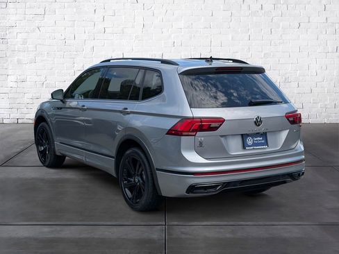 Certified 2024 Volkswagen Tiguan SE R-Line image 5