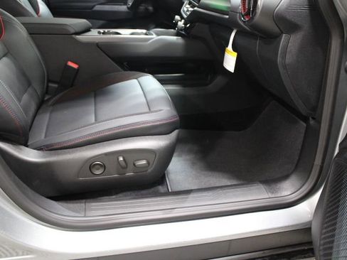 New 2026 Chevrolet Equinox EV RS image 25