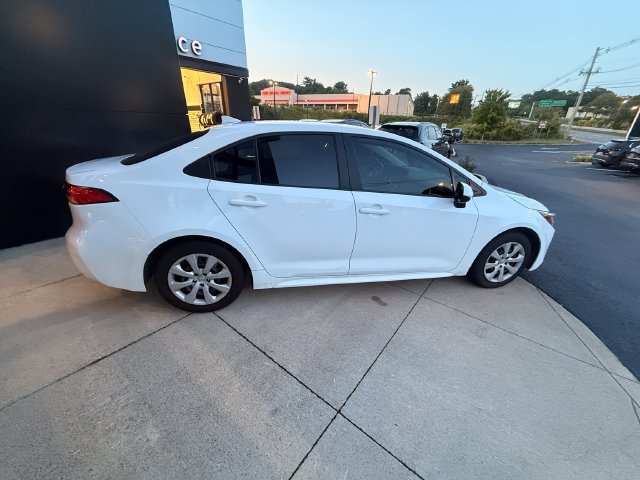 Used 2024 Toyota Corolla LE FWD image 6