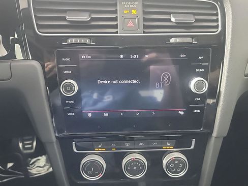 Used 2020 Volkswagen GTI SE image 30