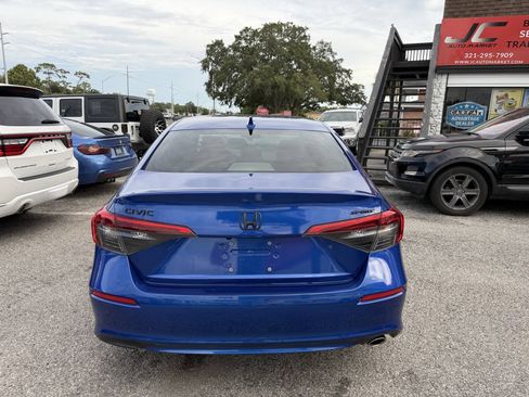 Used 2022 Honda Civic Sport image 8