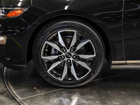 Used 2025 Chevrolet Malibu RS FWD image 9