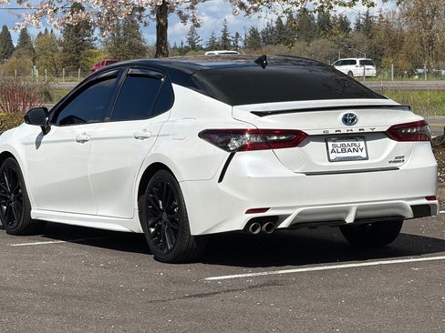 Used 2022 Toyota Camry XSE w/ Navigation Upgrade Package image 6