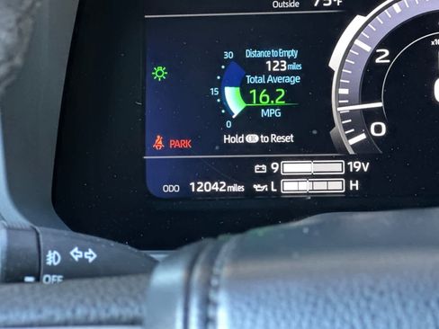 Used 2024 Toyota Tundra Limited image 27