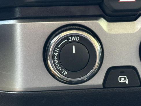 Used 2022 Toyota Tacoma SR5 image 17