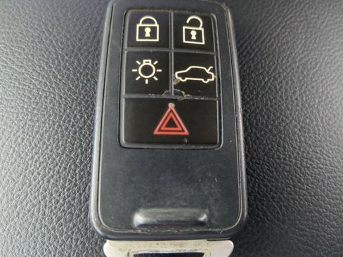 Used 2016 Volvo S60 T5 Premier image 32