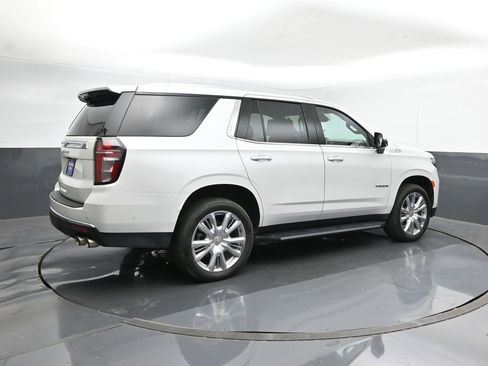 Used 2024 Chevrolet Tahoe High Country w/ Advanced Technology Package image 5