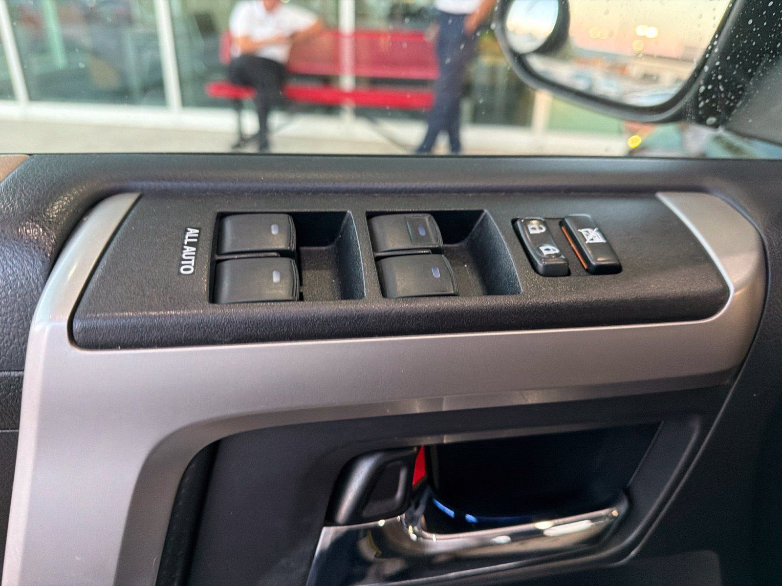 Used 2015 Toyota 4Runner Limited AWD/4WD image 7