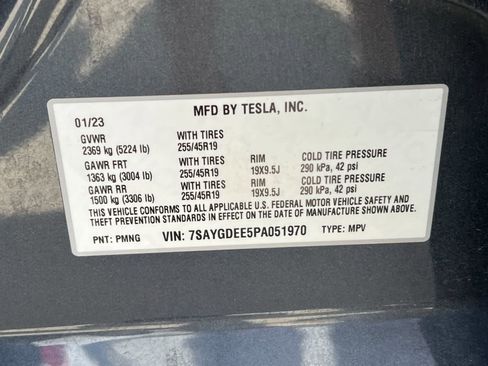 Used 2023 Tesla Model Y Long Range image 31