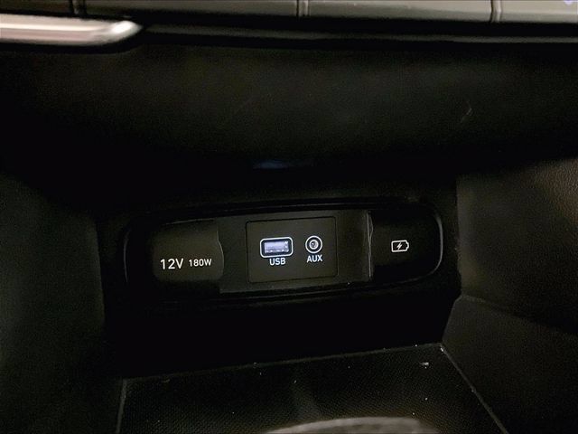 Used 2020 Hyundai Santa Fe SE AWD/4WD image 31