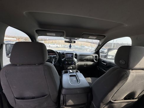 Used 2022 Chevrolet Silverado 3500 LT w/ Convenience Package image 8