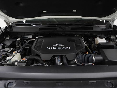 Used 2025 Nissan Armada Platinum w/ Convenience Package AWD/4WD image 30