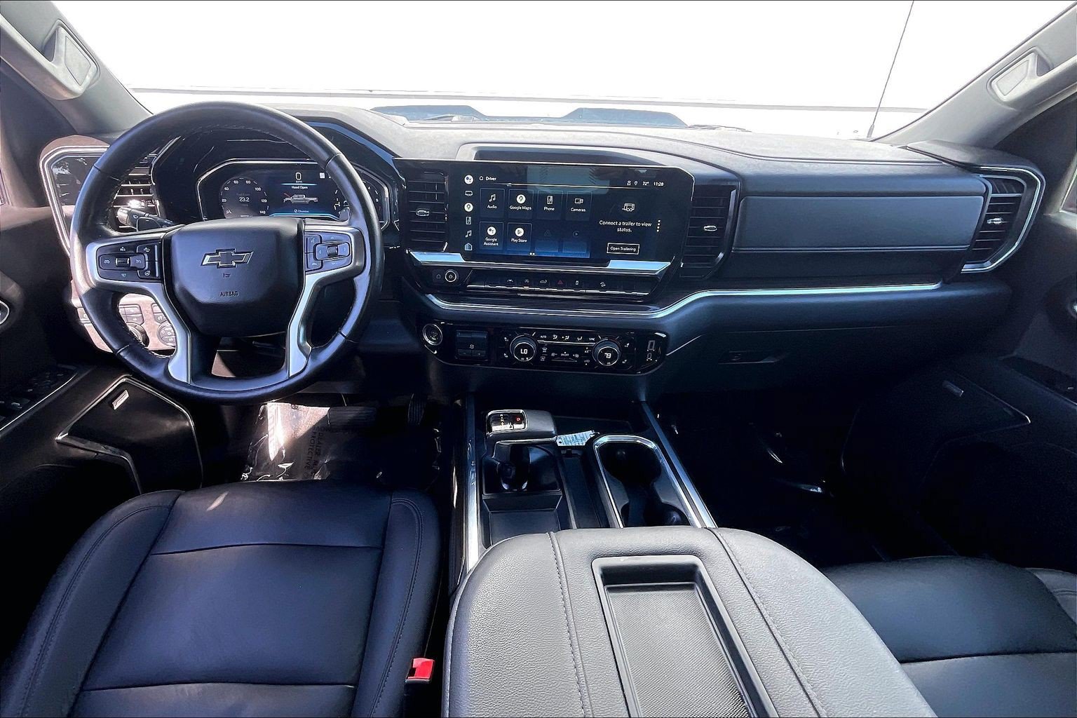 Used 2022 Chevrolet Silverado 1500 LT Trail Boss w/ Convenience Package II AWD/4WD image 19