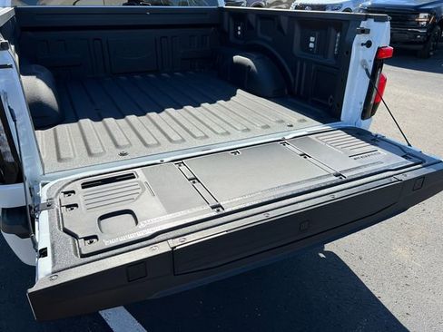 New 2025 Ford F150 Lightning Flash AWD/4WD image 7