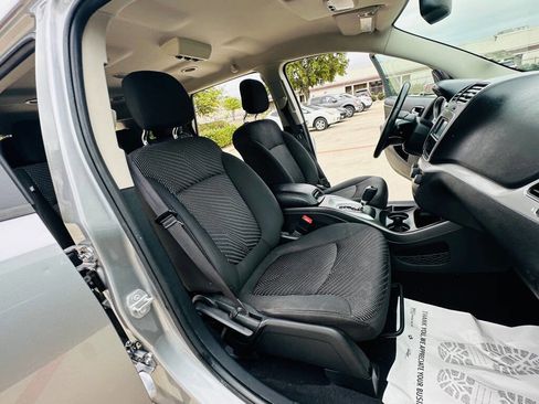 Used 2016 Dodge Journey SXT image 26