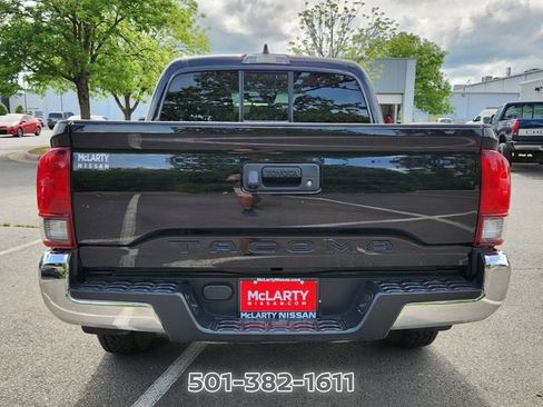Used 2022 Toyota Tacoma SR5 w/ SR5 Appearance Package (SM) RWD image 4