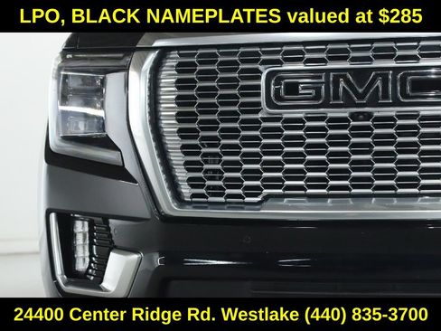 Used 2023 GMC Yukon Denali w/ Denali Reserve Package AWD/4WD image 7