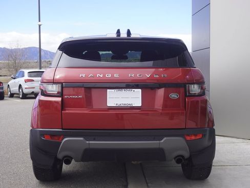Used 2019 Land Rover Range Rover Evoque SE image 6