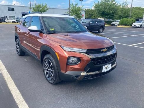 Used 2021 Chevrolet TrailBlazer ACTIV w/ Sun and Liftgate Package AWD/4WD image 11