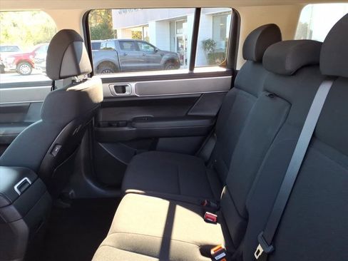 Used 2025 Hyundai Santa Fe SE image 9