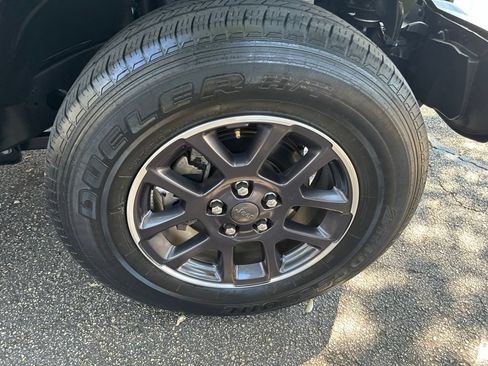 Used 2021 Jeep Gladiator Overland w/ Popular Equipment Package AWD/4WD image 8
