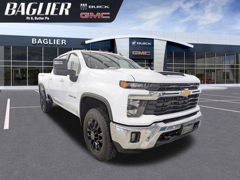 Used 2025 Chevrolet Silverado 2500 LT image 1