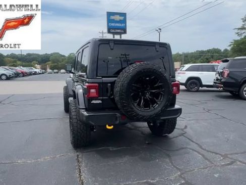 Used 2021 Jeep Wrangler Unlimited Sahara AWD/4WD image 7