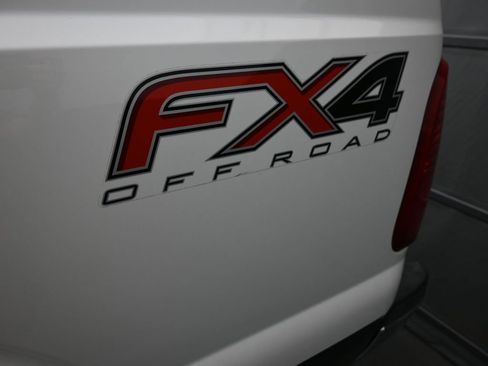 Used 2015 Ford F250 Lariat w/ Lariat Ultimate Package image 23