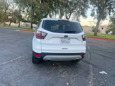 Used 2017 Ford Escape SE FWD image 20