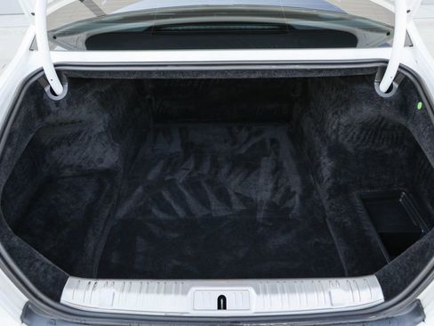 Used 2019 Rolls-Royce Ghost RWD image 32